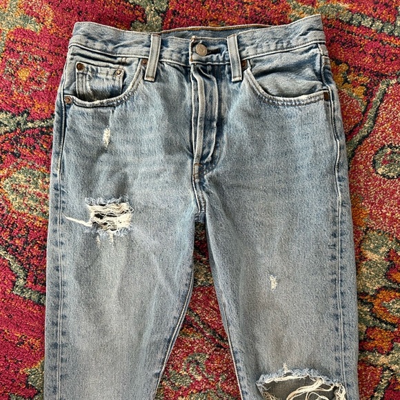 Levi’s | Women's Light Blue Distressed Premium Skinny 501 Buttonfly Jeans, sz 25 - Picture 10 of 14